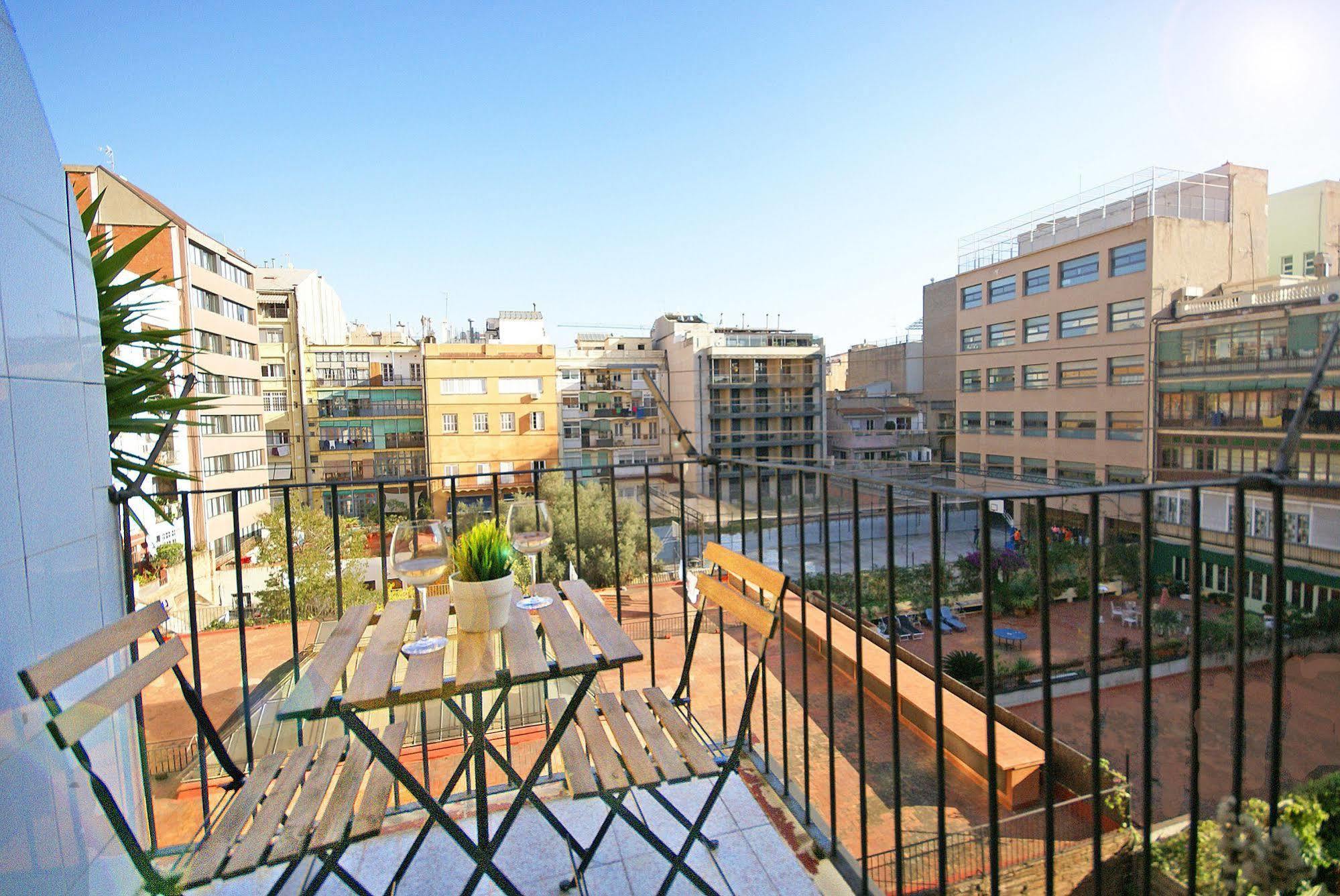 Flateli Aribau Lägenhet Barcelona Exteriör bild